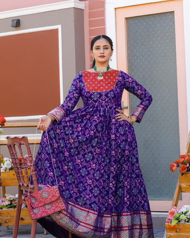 Banarasi Zari Weaving Sleeves Glorious Traditional Gown 4