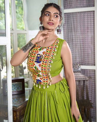 Parrot Rayon Plain And Lace Border With Gotta Patti Touch Up Chaniya Choli 2