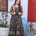 BLACK Be a trendsetter with our weaving Paithani Gown