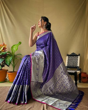 BLUE Soft litchi silk saree with rich pallu and attractive border  2