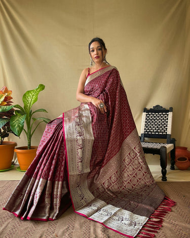 MAROOM  Soft litchi silk saree with rich pallu and attractive border   2