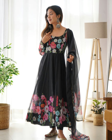 Black Heavy Pure Soft Organza Silk Print Gown, Pent with Dupatta 6