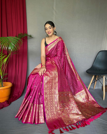 PINK   SUPERB ANTIQUE WEAVING USED IN THIS HANDLOOM SAREES 2
