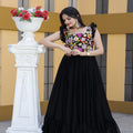 Black Colour Faux Blooming Sleeveless Gown 5