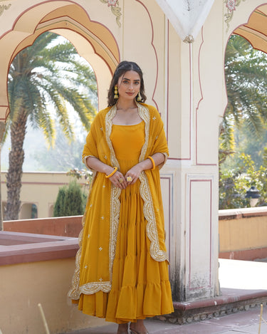 YELLOW  Faux Georgette Sleeveless Gown 2